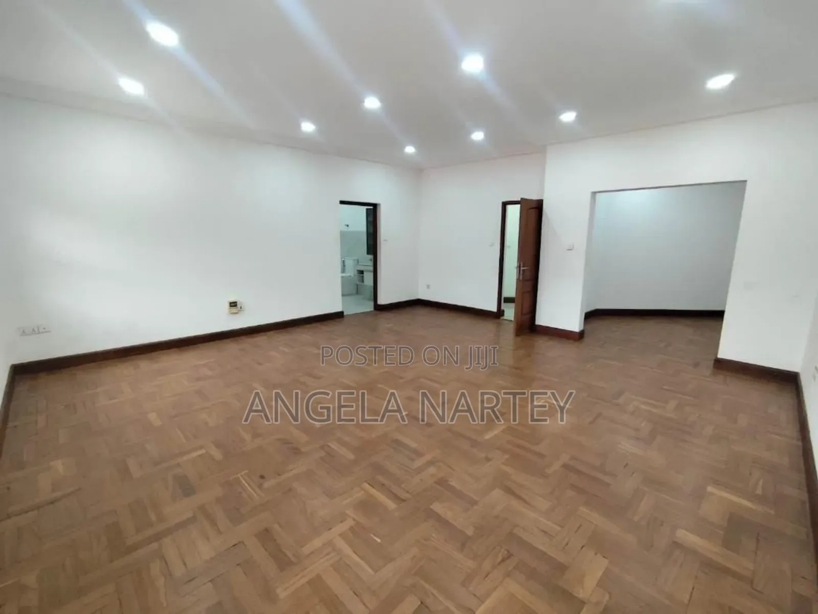 15bdrm House in Ridge for rent