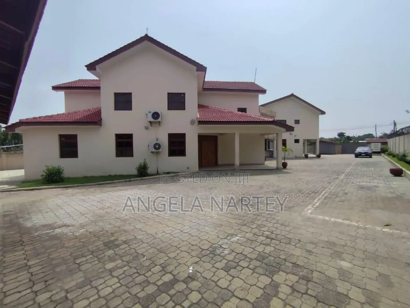 15bdrm House in Ridge for rent