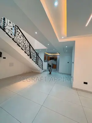 4bdrm Duplex in East Legon Hills for sale