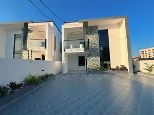 4bdrm Duplex in East Legon Hills for sale