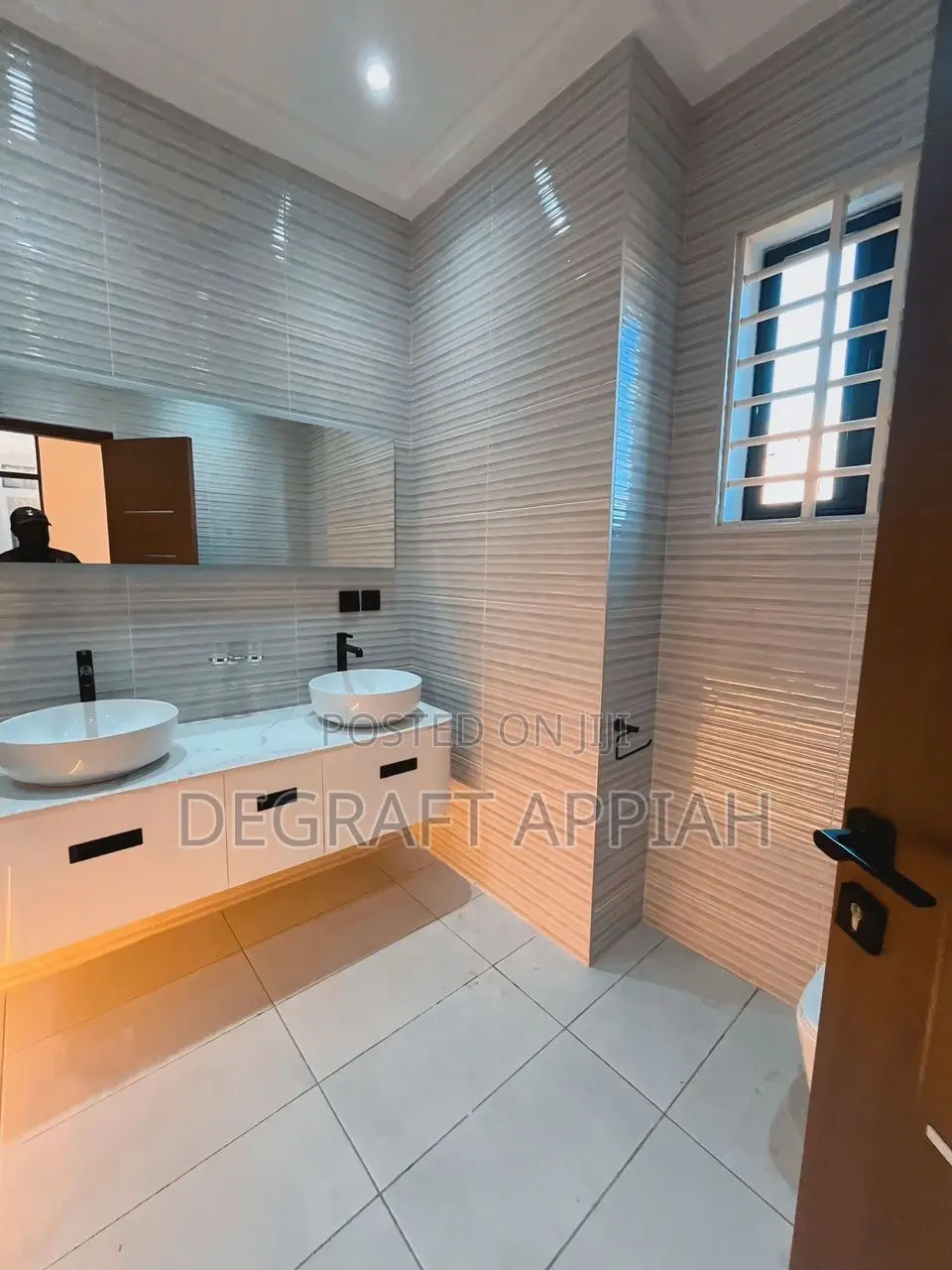 4bdrm Duplex in East Legon Hills for sale