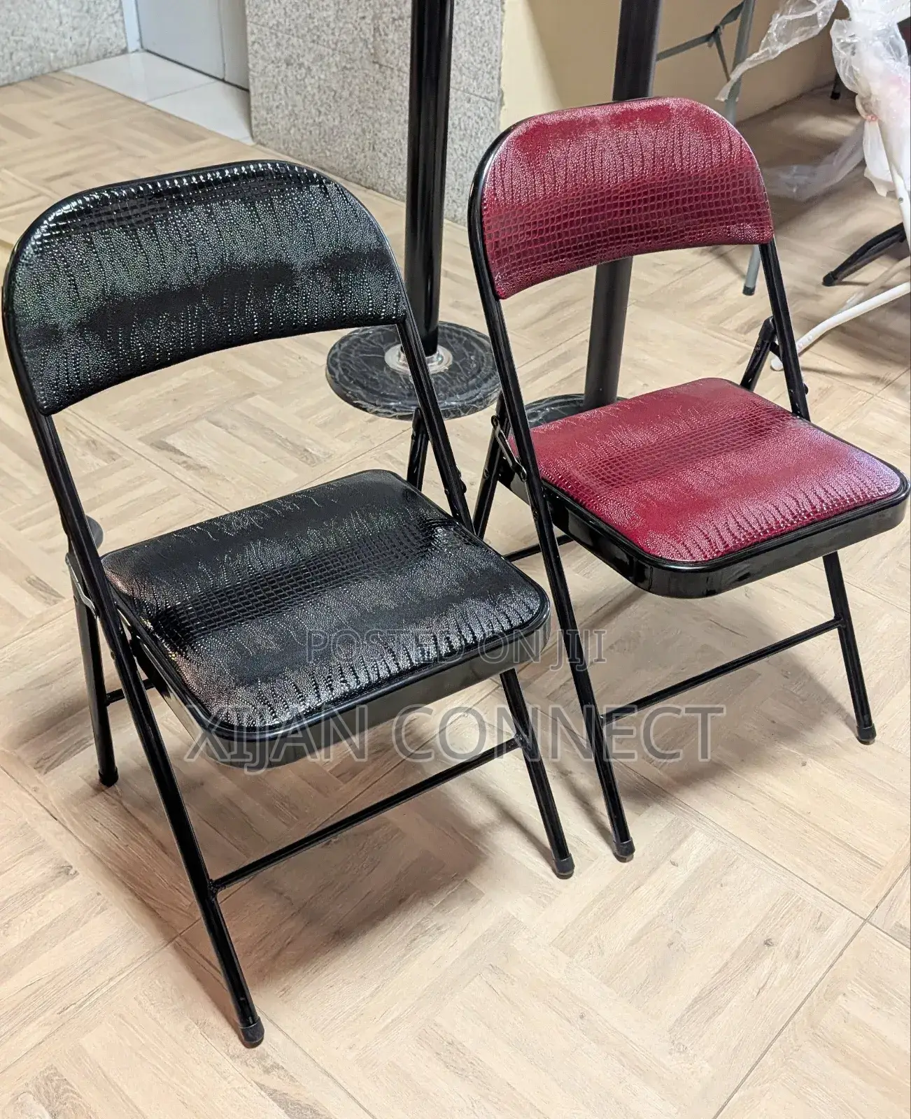 Padded Folding Chairs – Crocodile Texture