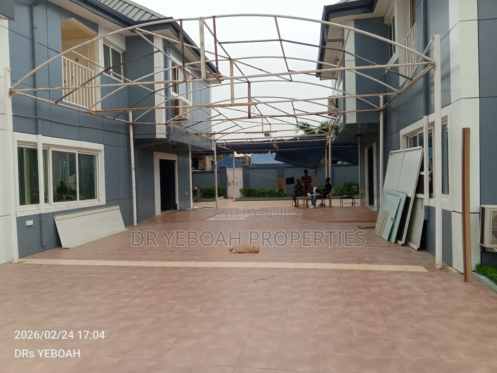 4bdrm Maisonette in Luxury- 4Bedrooms for rent