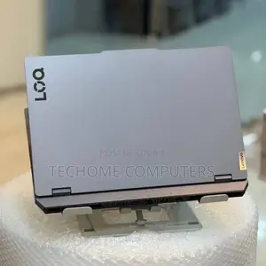 Laptop Lenovo LOQ 15IRH8 16GB Intel Core i5 SSD 512GB