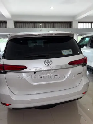 Toyota Fortuner 2019 White
