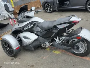 Can-Am Spyder 2009 White