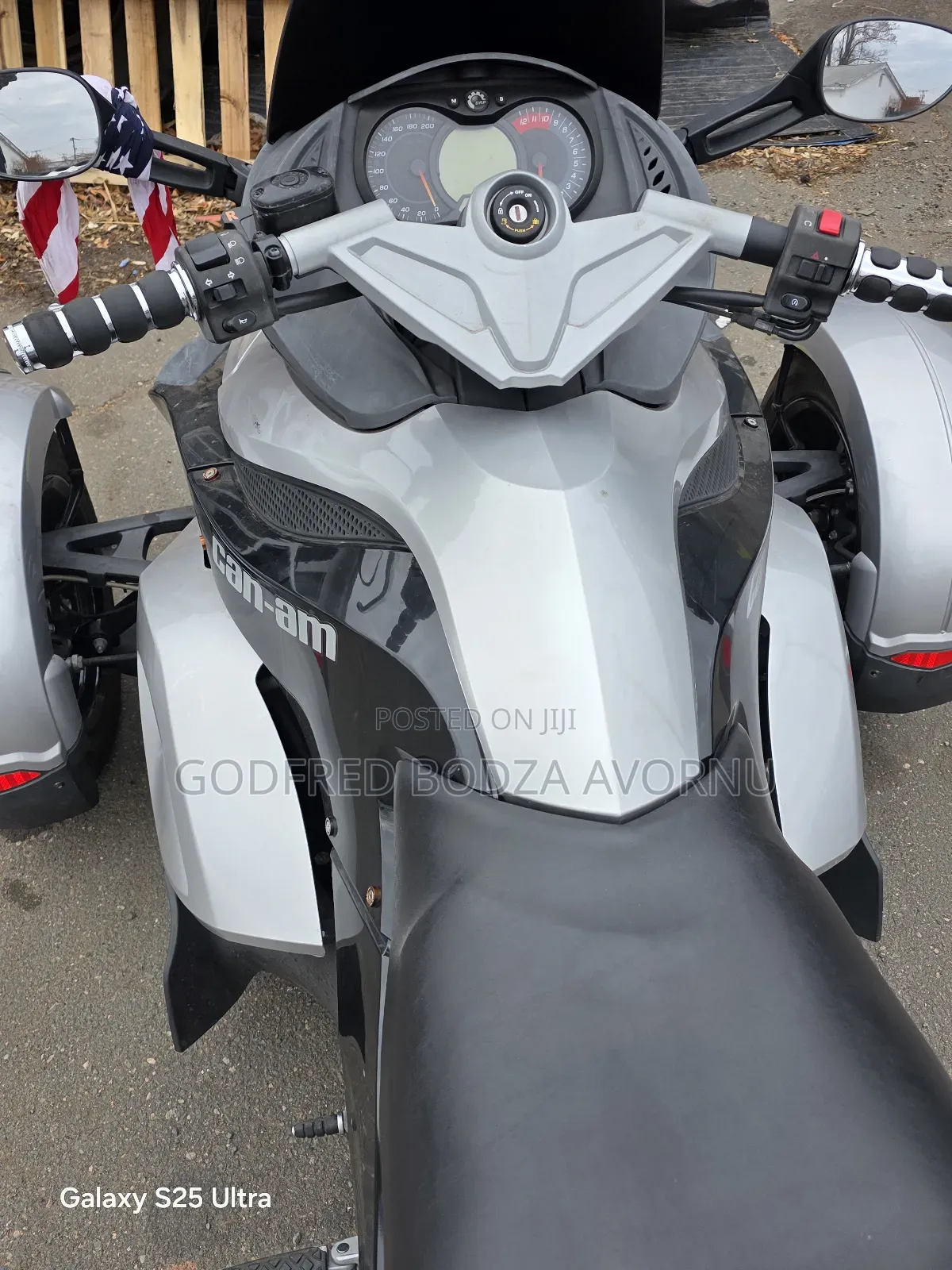 Can-Am Spyder 2009 White