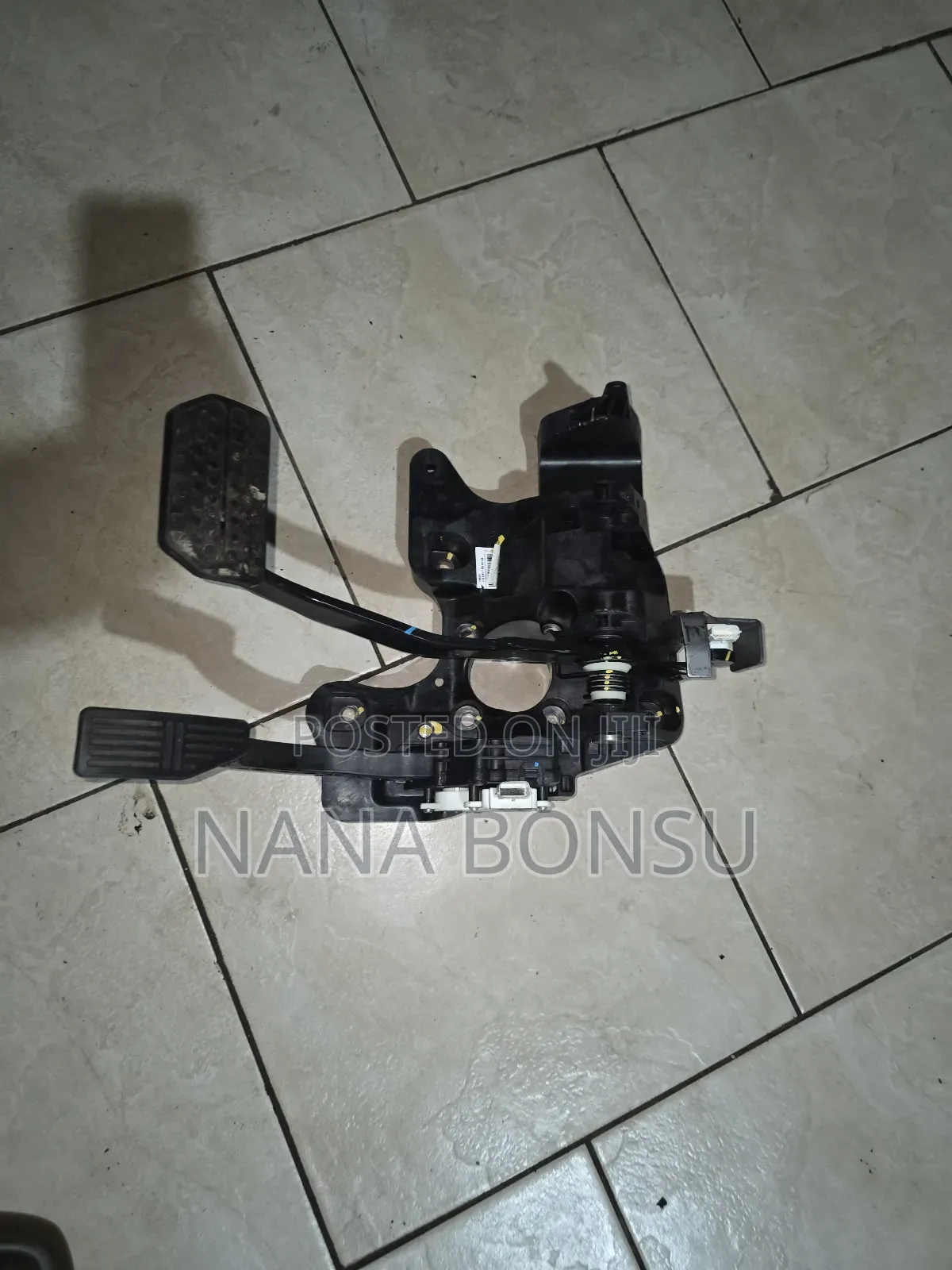 Chevrolet Spart Accelerator and Break Padels