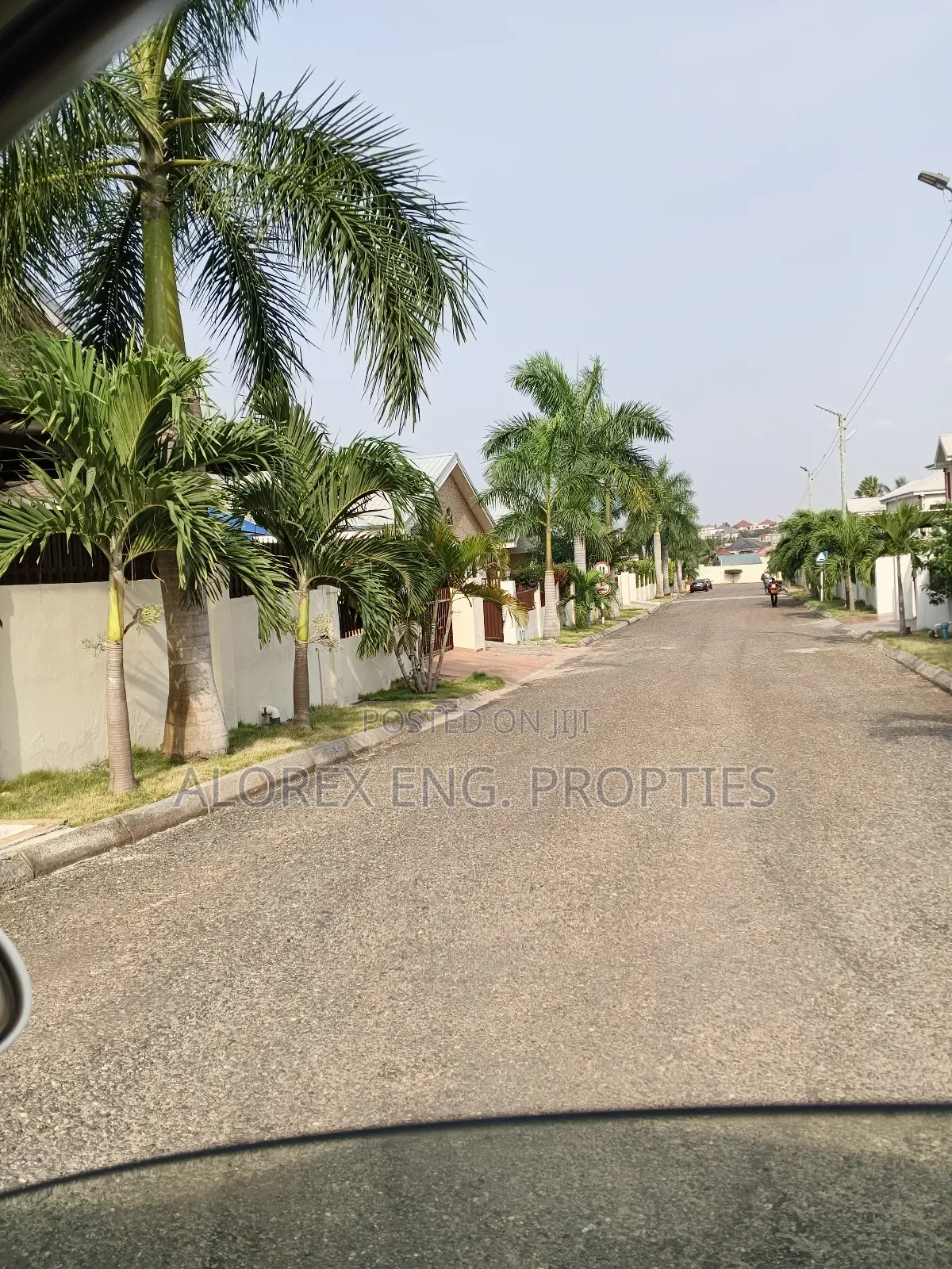 3bdrm Bungalow in Oyarifa for rent