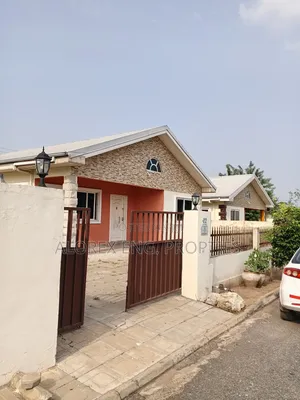 3bdrm Bungalow in Oyarifa for rent