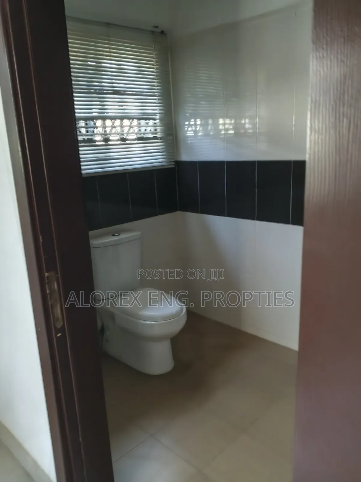 3bdrm Bungalow in Oyarifa for rent