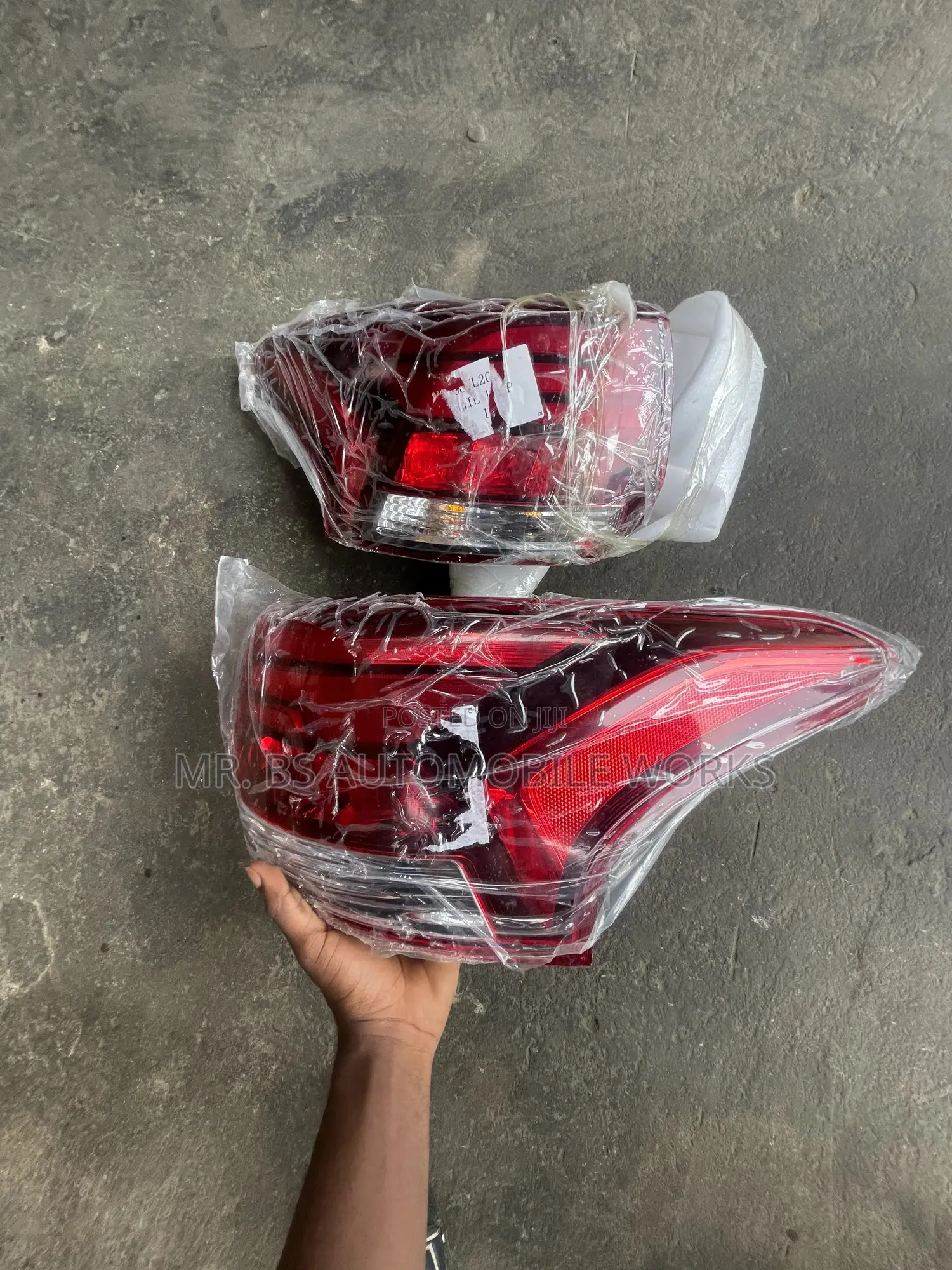 Mitsubishi Outlander Taillight (Pair) 2016 To 2021