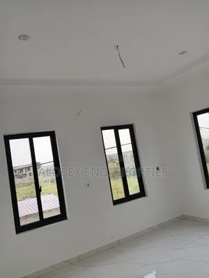2bdrm House in Oyarifa $90,000 for sale