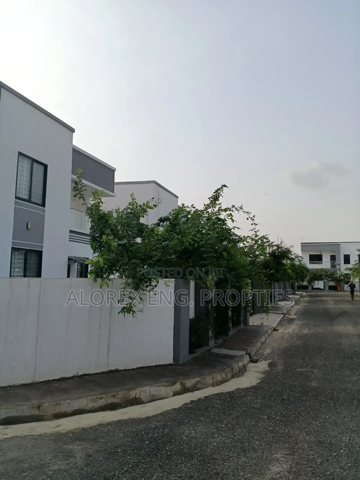 2bdrm House in Oyarifa $90,000 for sale