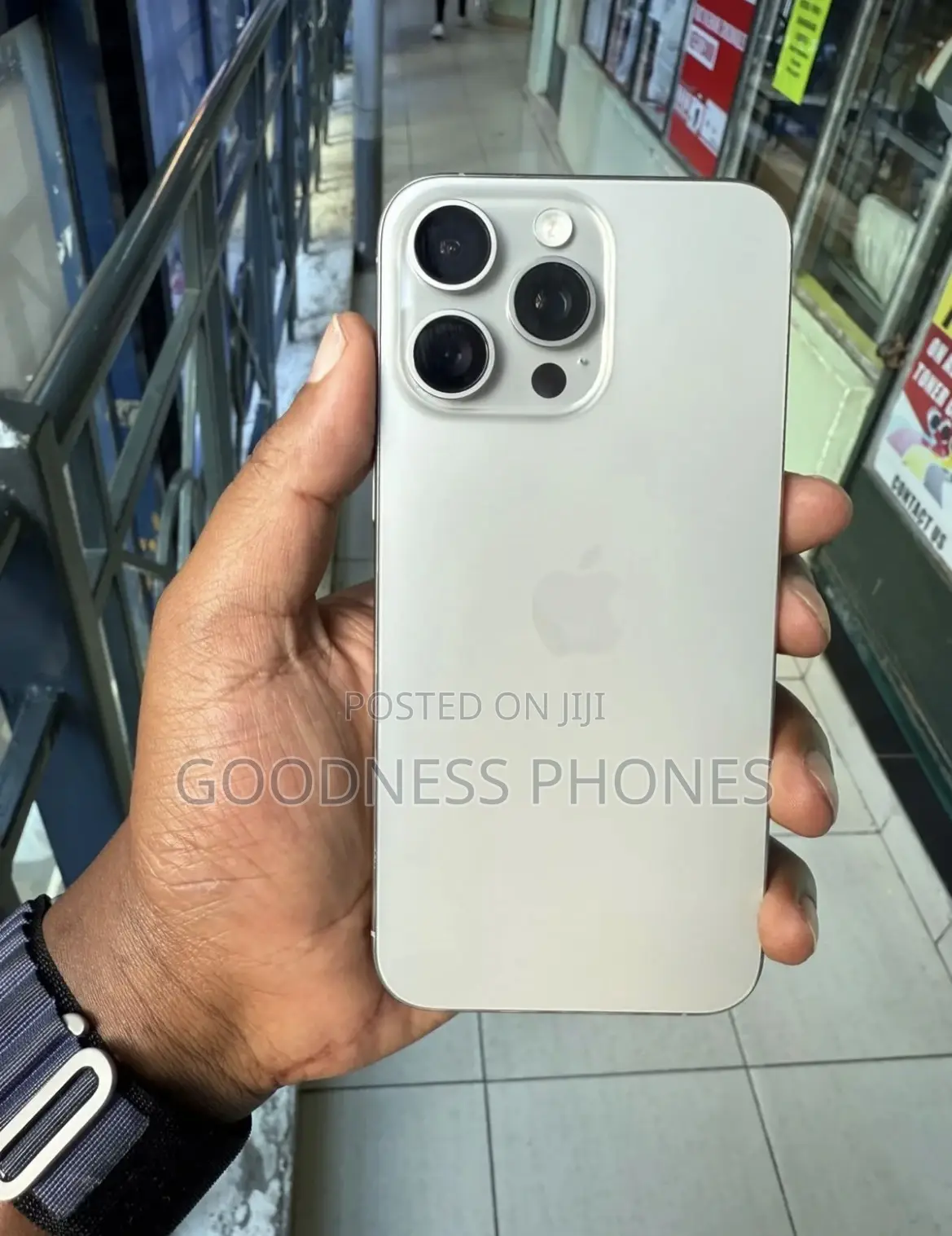 Apple iPhone 15 Pro Max 256 GB Silver