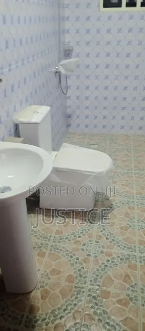 2bdrm Apartment in West Legon for rent