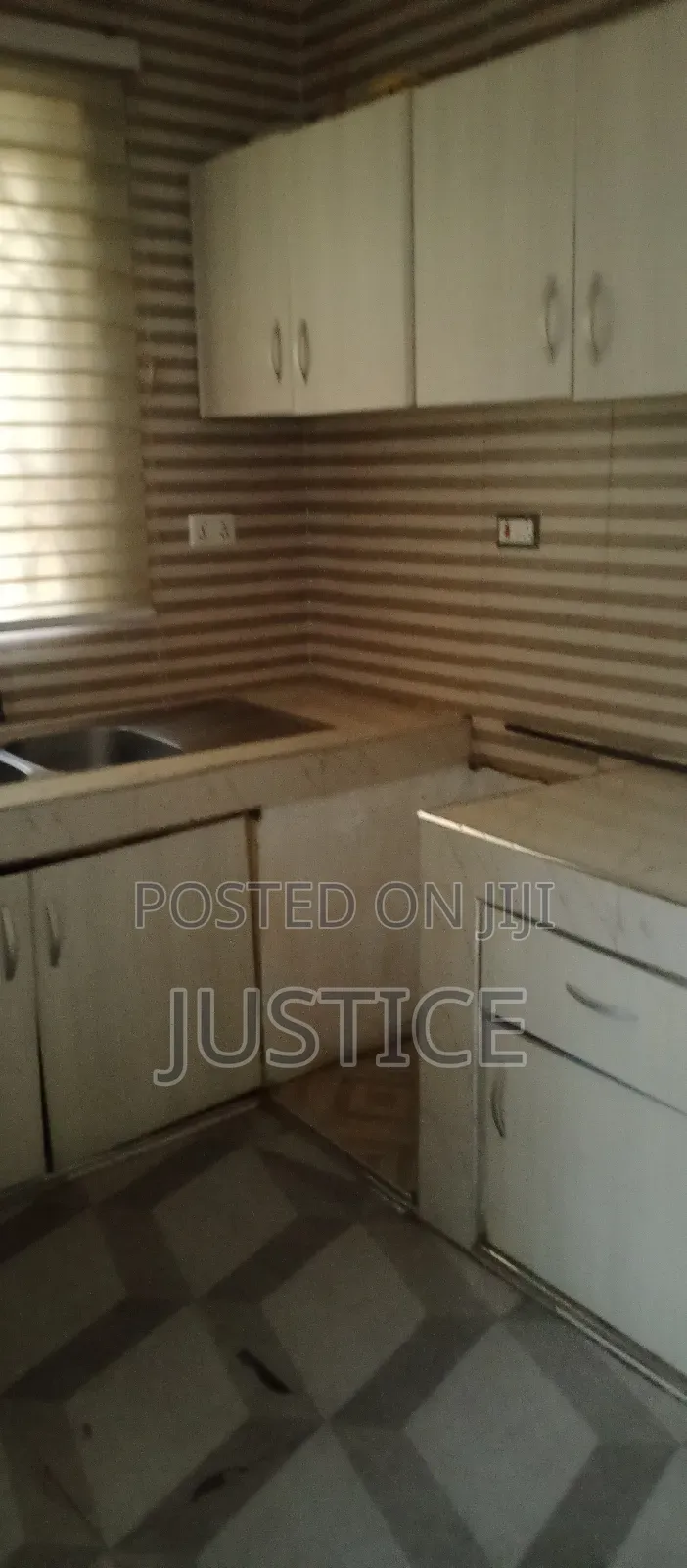 3bdrm Duplex in West Legon for rent