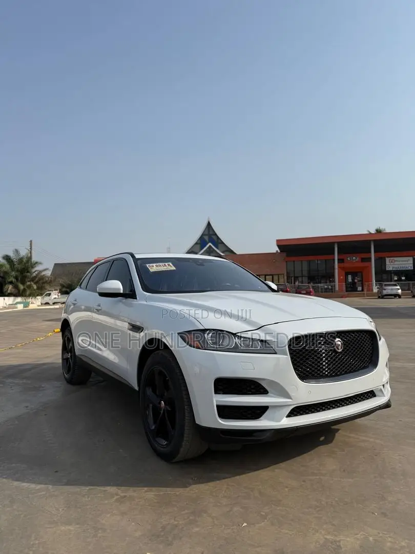 Jaguar F-Pace 25t AWD 2020 White