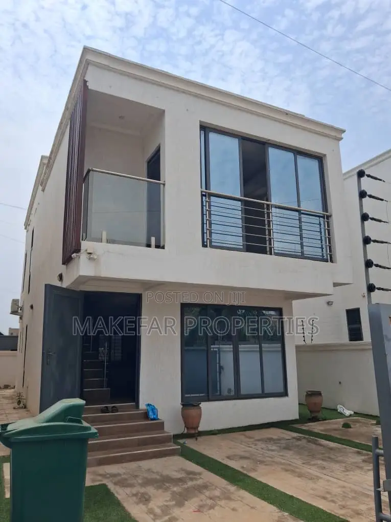 3bdrm House in School Junction for rent