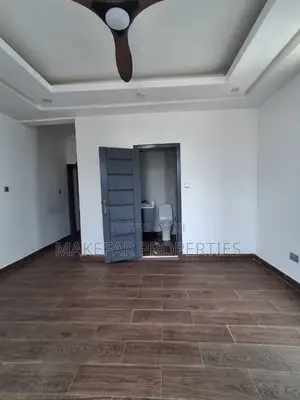 3bdrm House in School Junction for rent