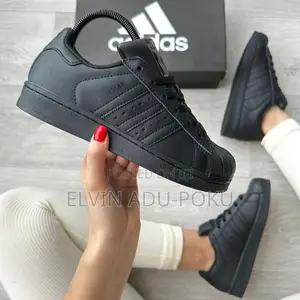 Adidas Superstar Low  “ Black Stripes “ Sneaker