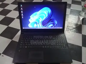 Laptop Toshiba 4GB Intel Pentium HDD 500GB