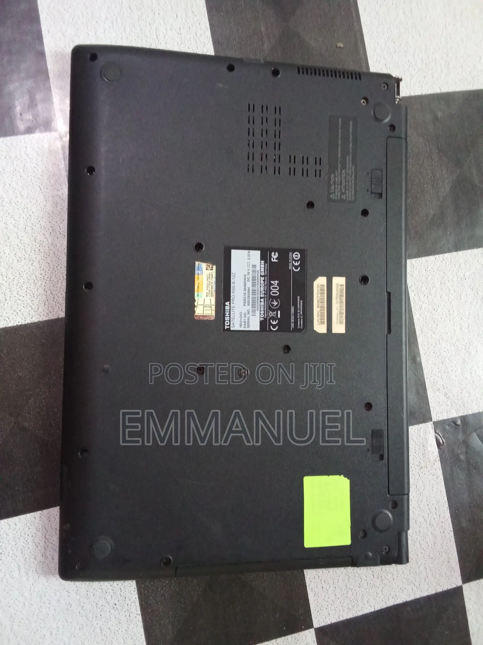 Laptop Toshiba 4GB Intel Pentium HDD 500GB