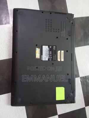 Laptop Toshiba 4GB Intel Pentium HDD 500GB