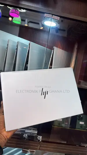Laptop HP EliteBook 640 G10 16GB AMD Ryzen 5 SSD 256GB