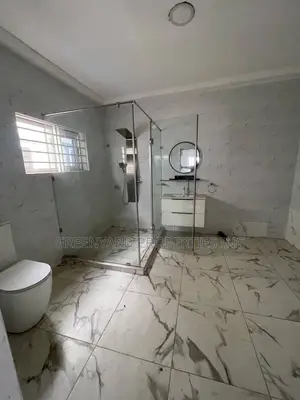 4bdrm House in Lakeside Estate, Ashaley Botwe for rent
