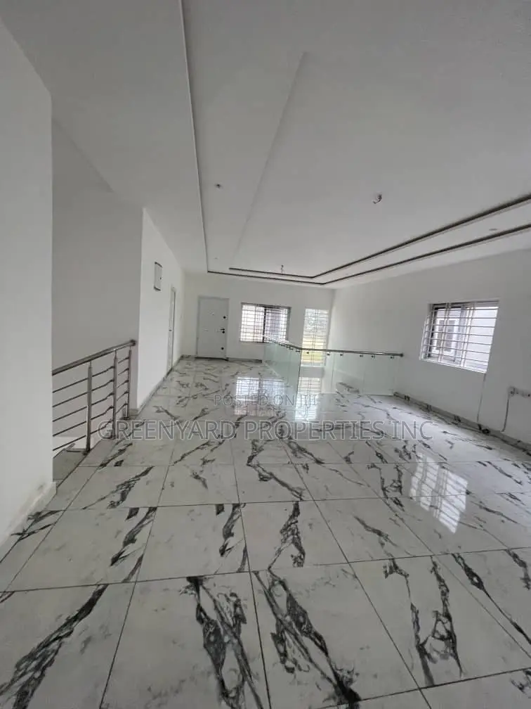 4bdrm House in Lakeside Estate, Ashaley Botwe for rent
