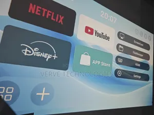 Smart Native Projector + Tripod Stand