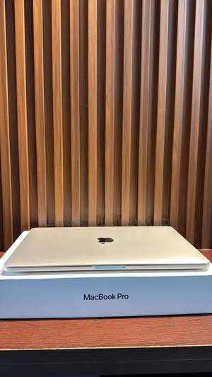 Laptop Apple MacBook Pro 2020 M1 8GB Apple M1 Pro SSD 256GB
