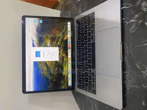 Laptop Apple MacBook 2018 16GB Intel Core i5 SSD 256GB
