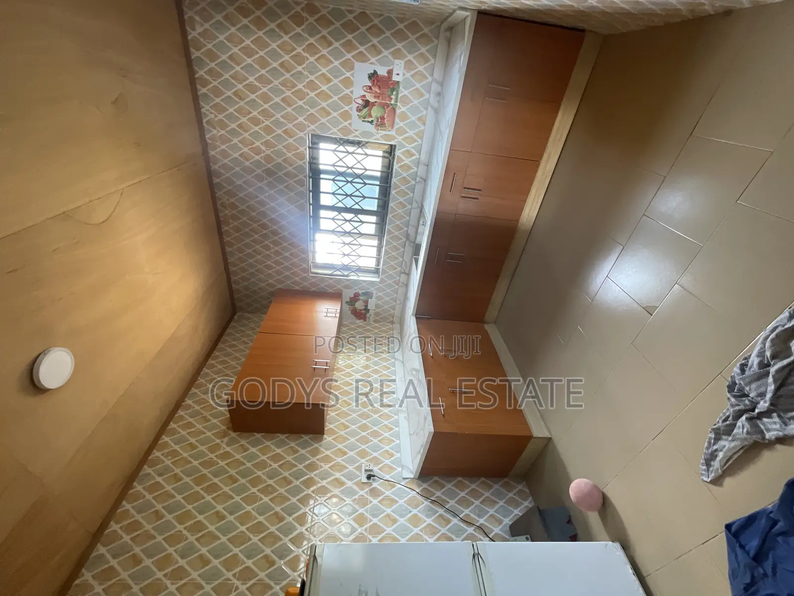 3bdrm House in Adade, Kasoa for rent