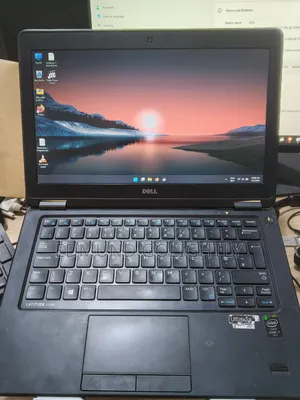 Laptop Dell Latitude E7240 8GB Intel Core i7 SSD 256GB