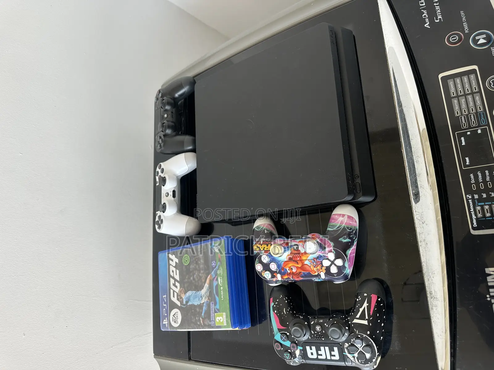 Play Station 4 Slim (Ps4 4
