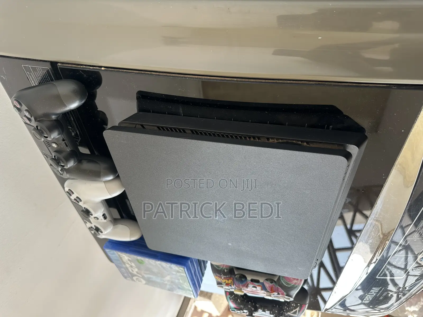 Play Station 4 Slim (Ps4 4