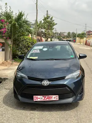 Toyota Corolla LE (1.8L 4cyl 2A) 2018 Blue