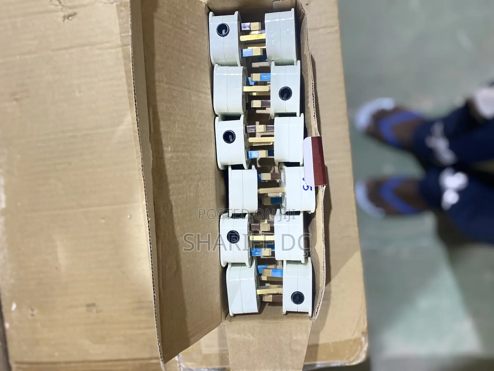 Multi Plug.1is 8.5cedis