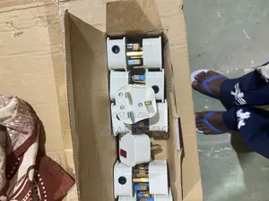 Multi Plug.1is 8.5cedis