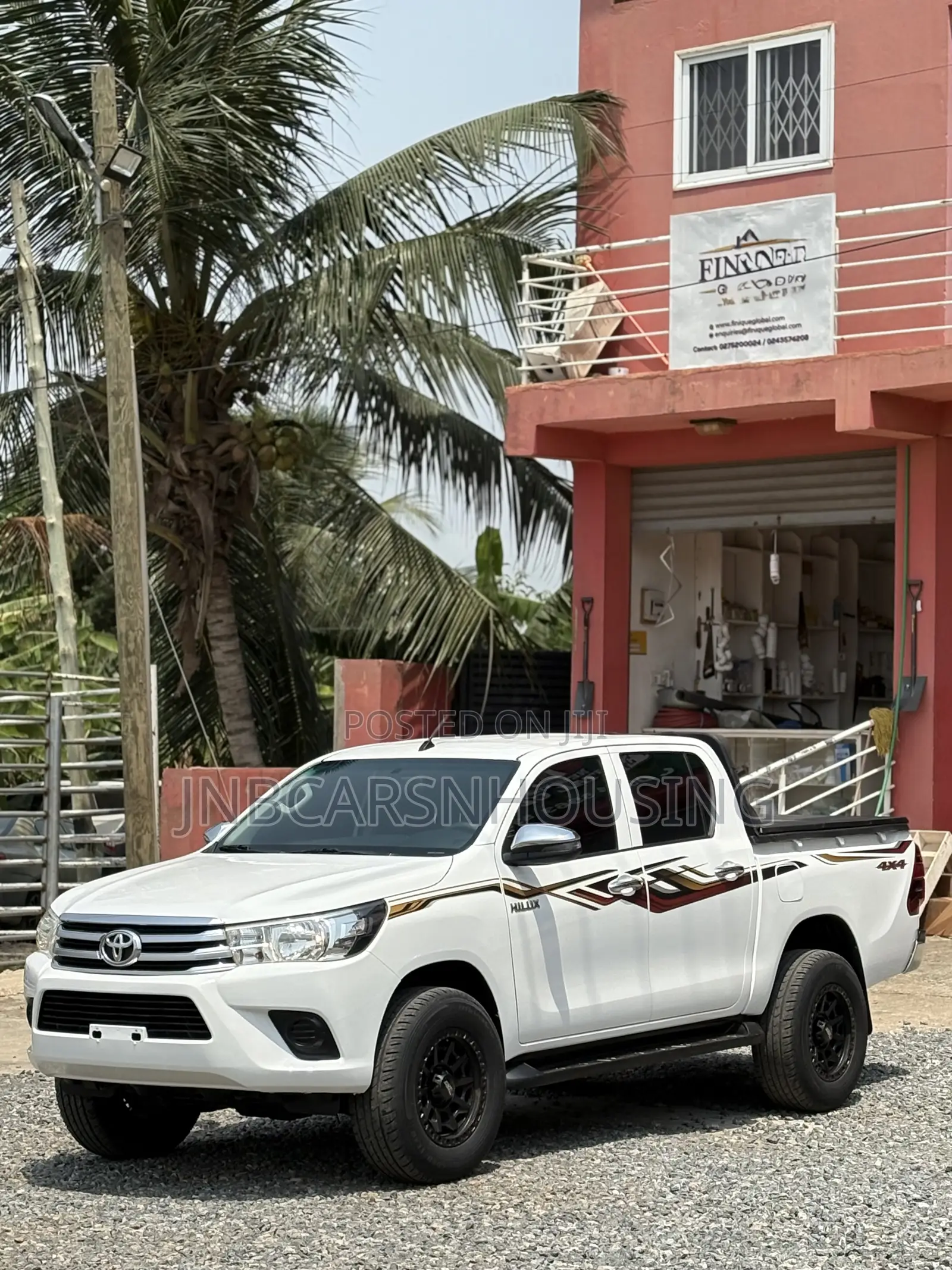 Toyota Hilux 2018 White
