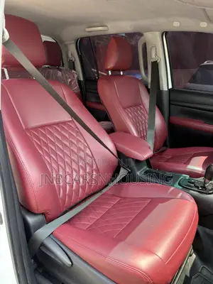 Toyota Hilux 2018 White