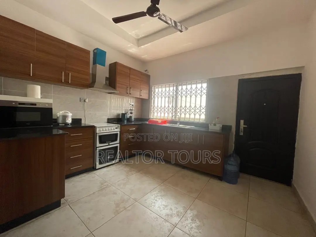Furnished 3bdrm House in Spintex for rent