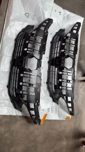 Honda Civic 2022-2025 Front Grille