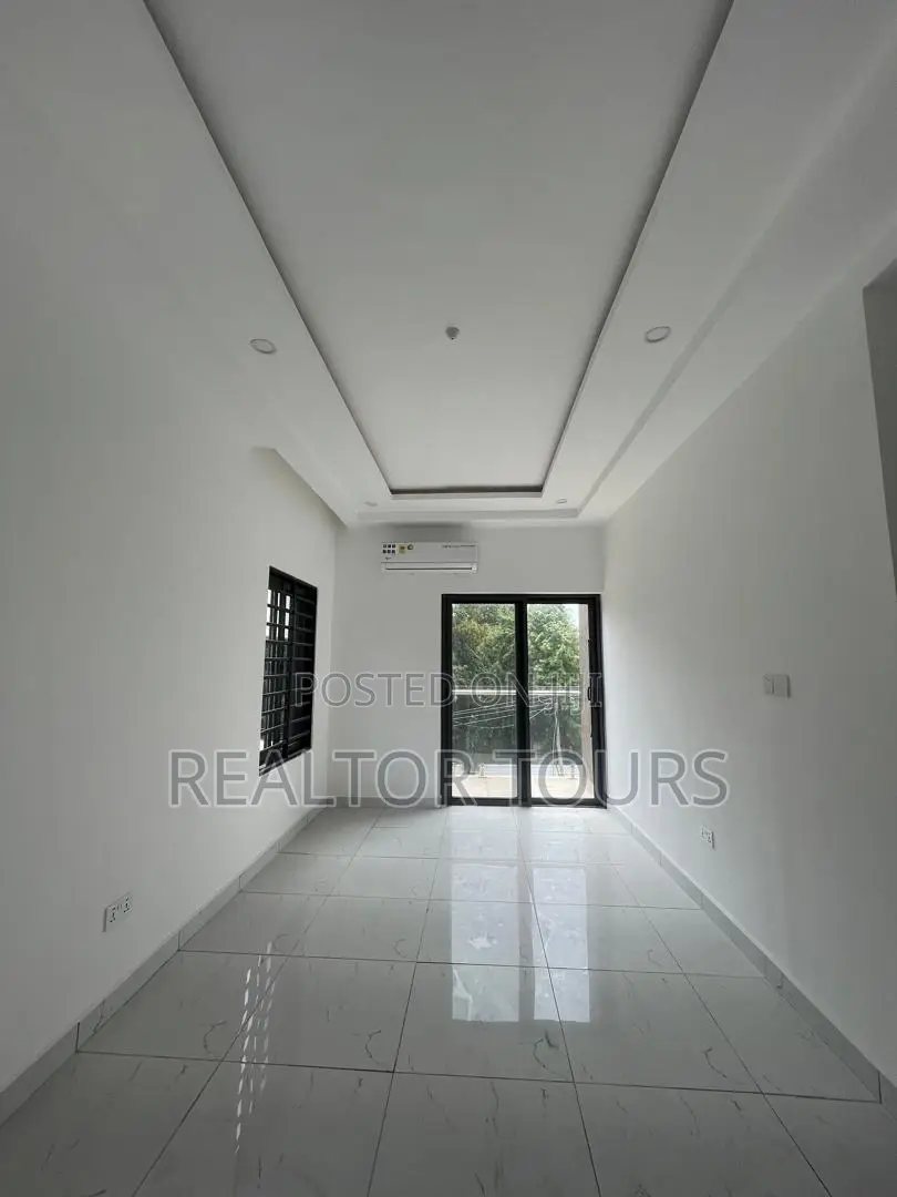 4bdrm House in East Legon for sale