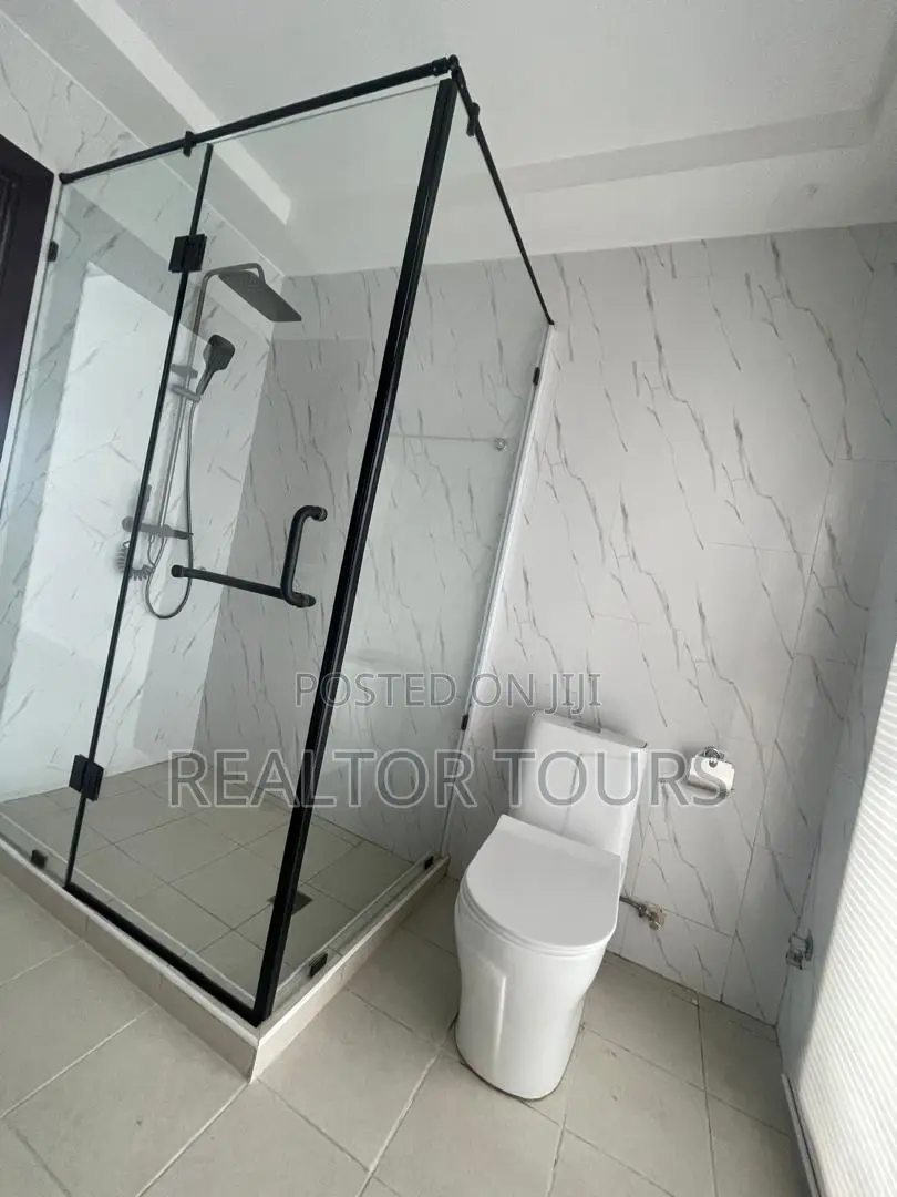 4bdrm House in East Legon for sale
