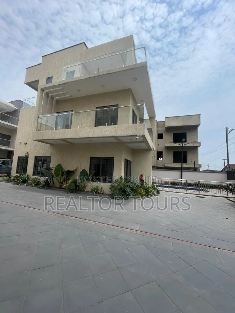4bdrm House in East Legon for sale