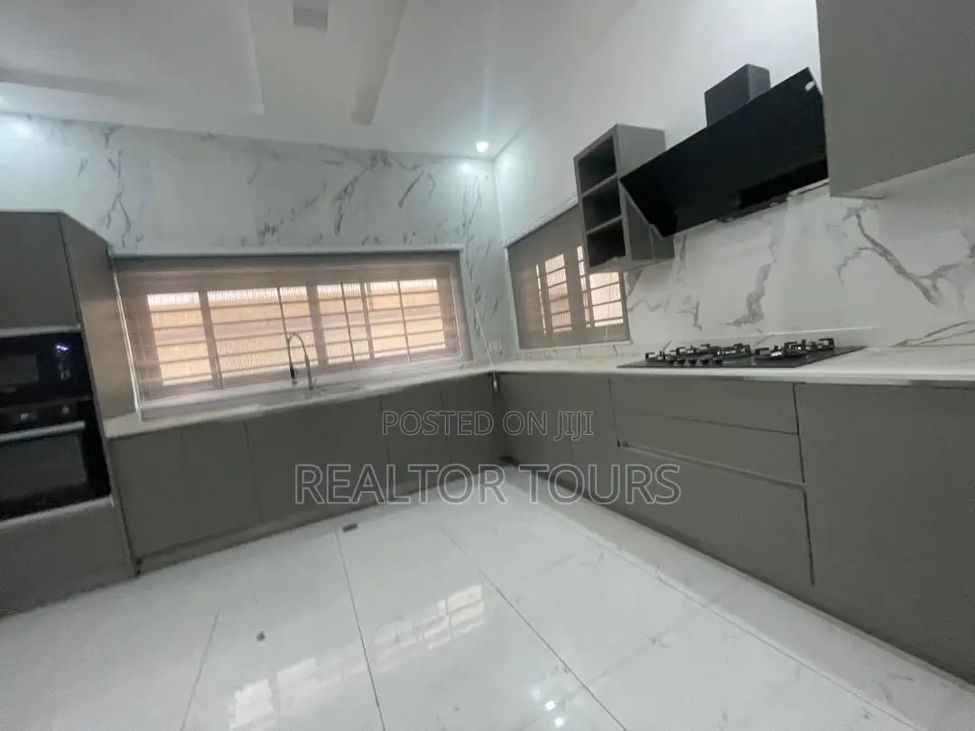 4bdrm House in East Legon for sale