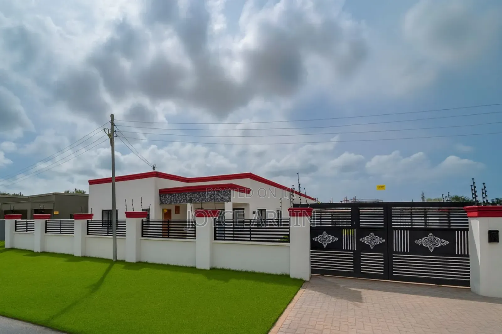 Lands And Houses Available For Sale